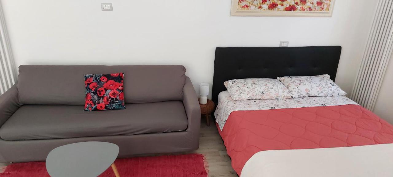 Iris Home Camblione Екстер'єр фото
